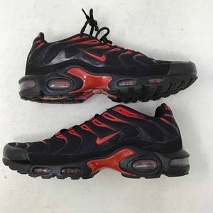 Nike Air Max Plus “Bred”